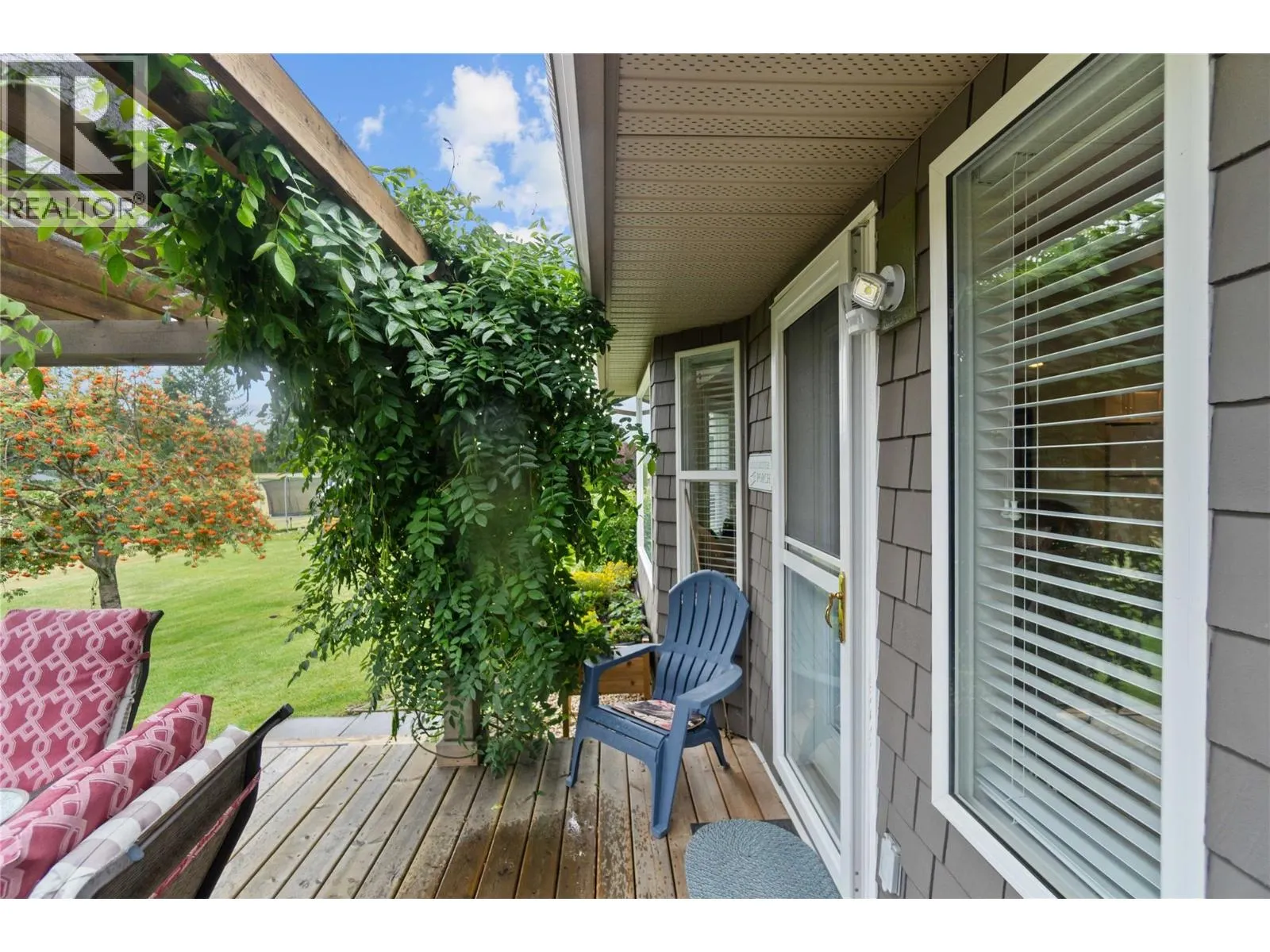 2552 Golf View Crescent