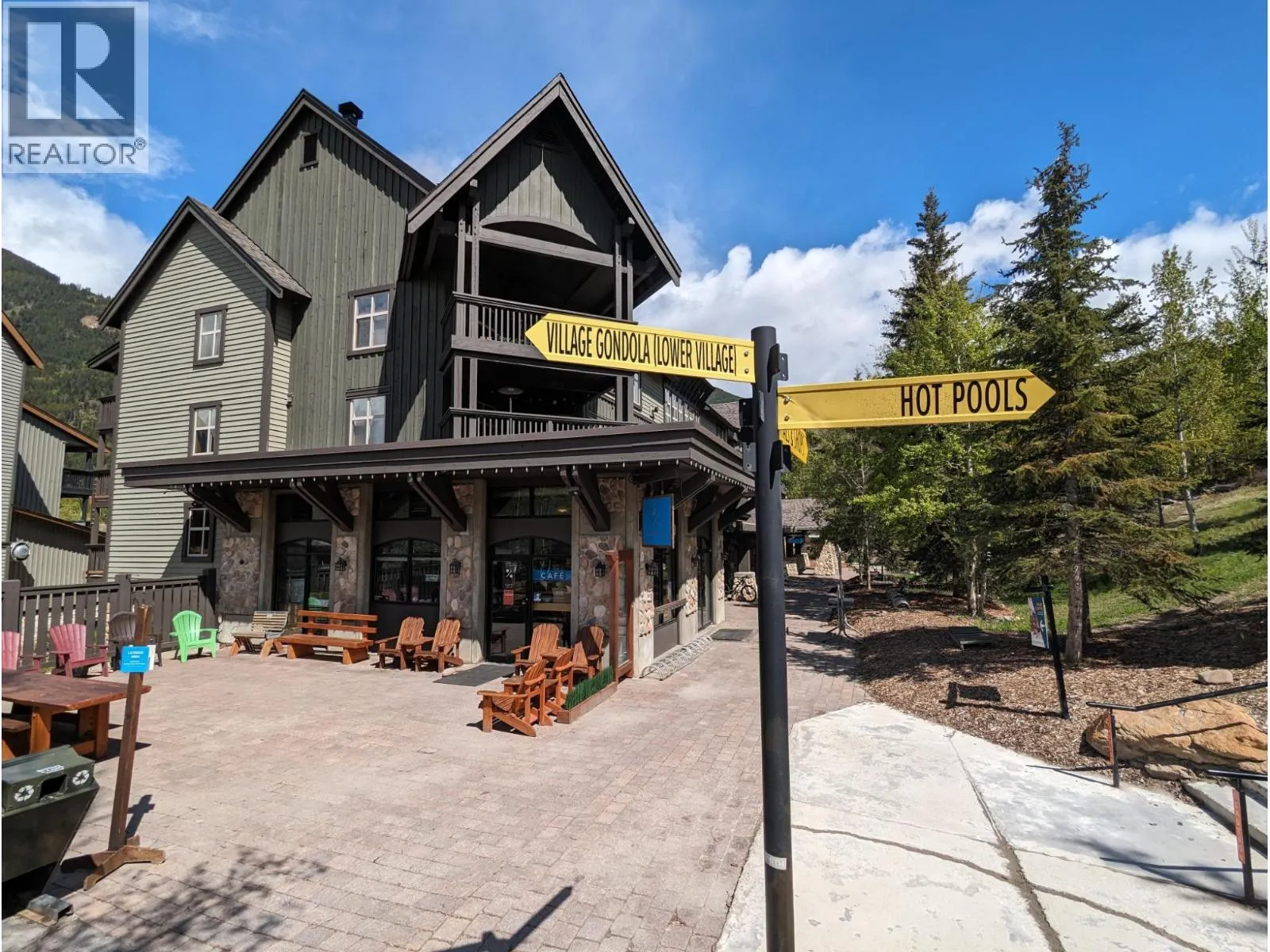 2060 SUMMIT Drive Unit# 208