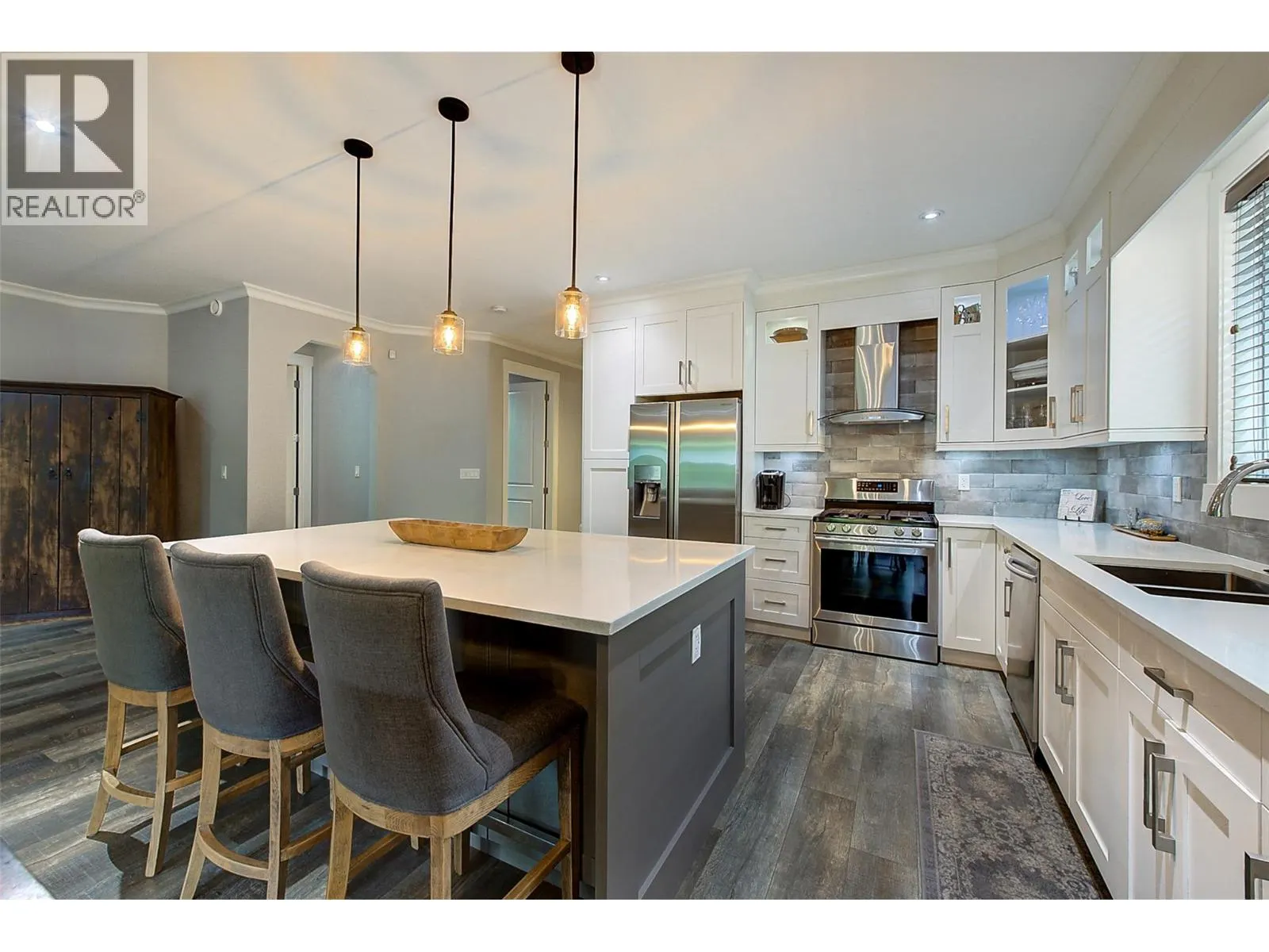 361 Chardonnay Avenue