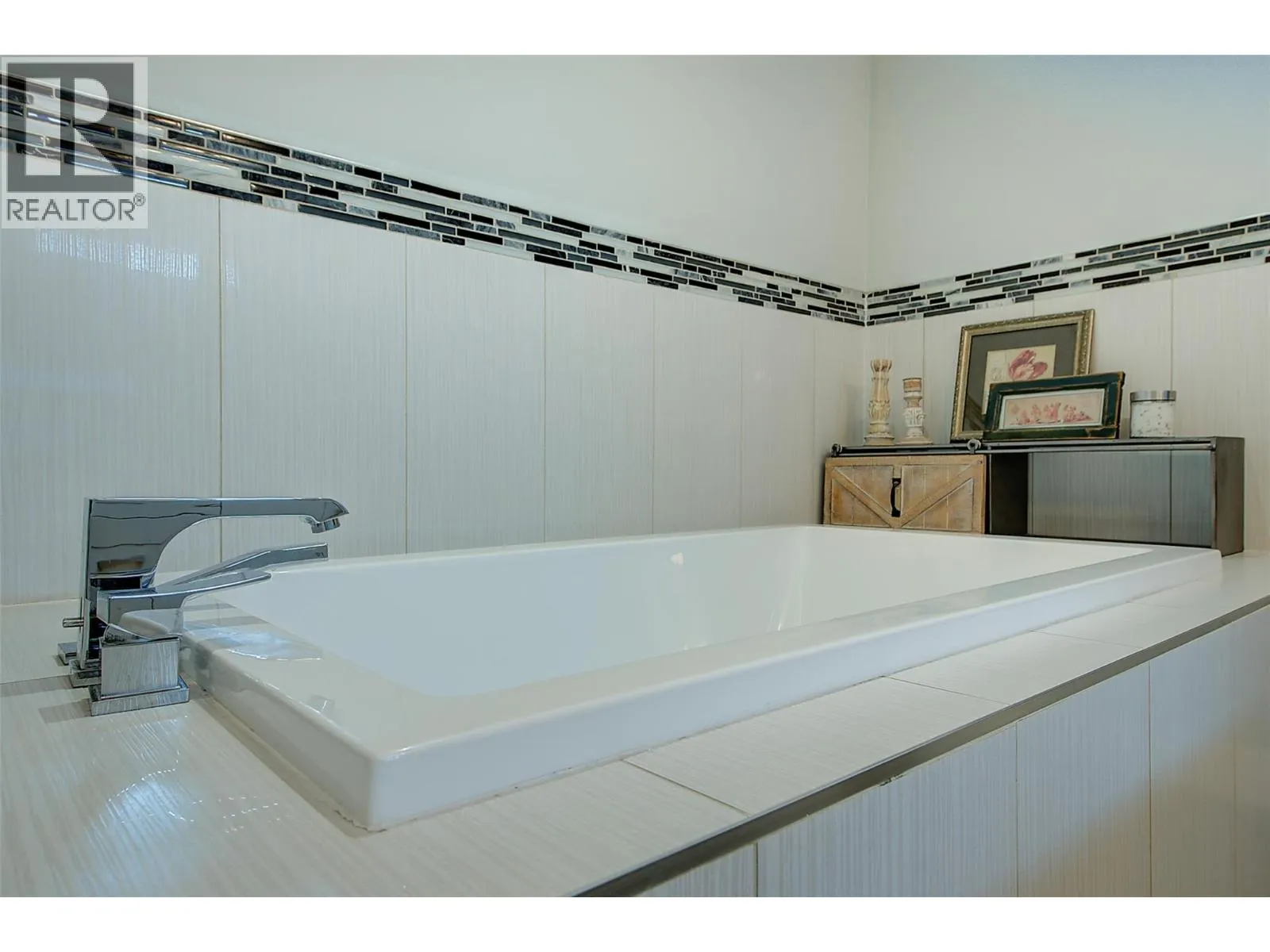 361 Chardonnay Avenue