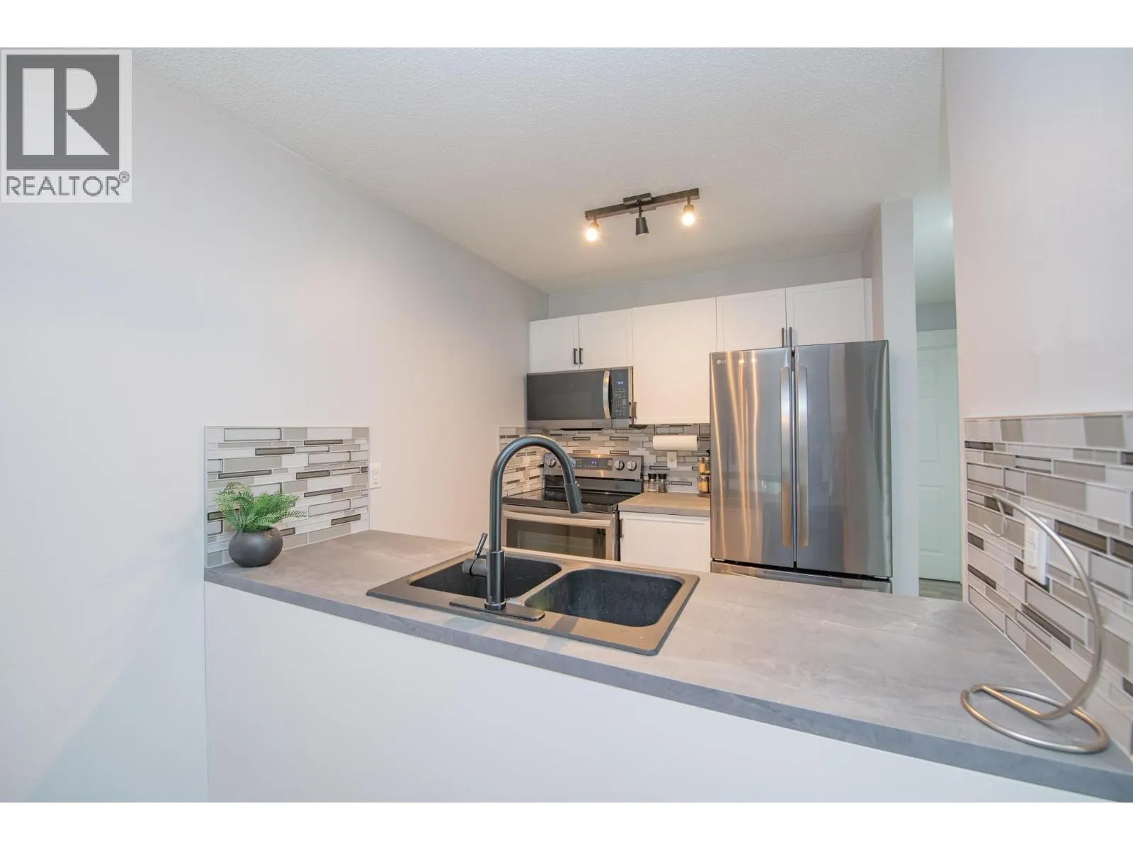 3800 40 Avenue Unit# 25