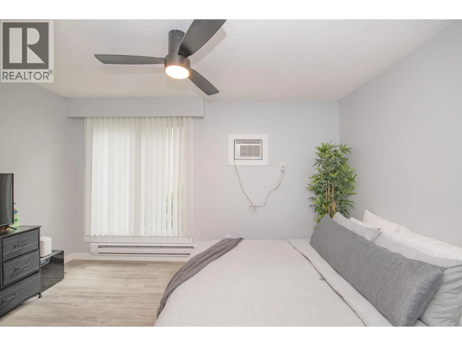 3800 40 Avenue Unit# 25