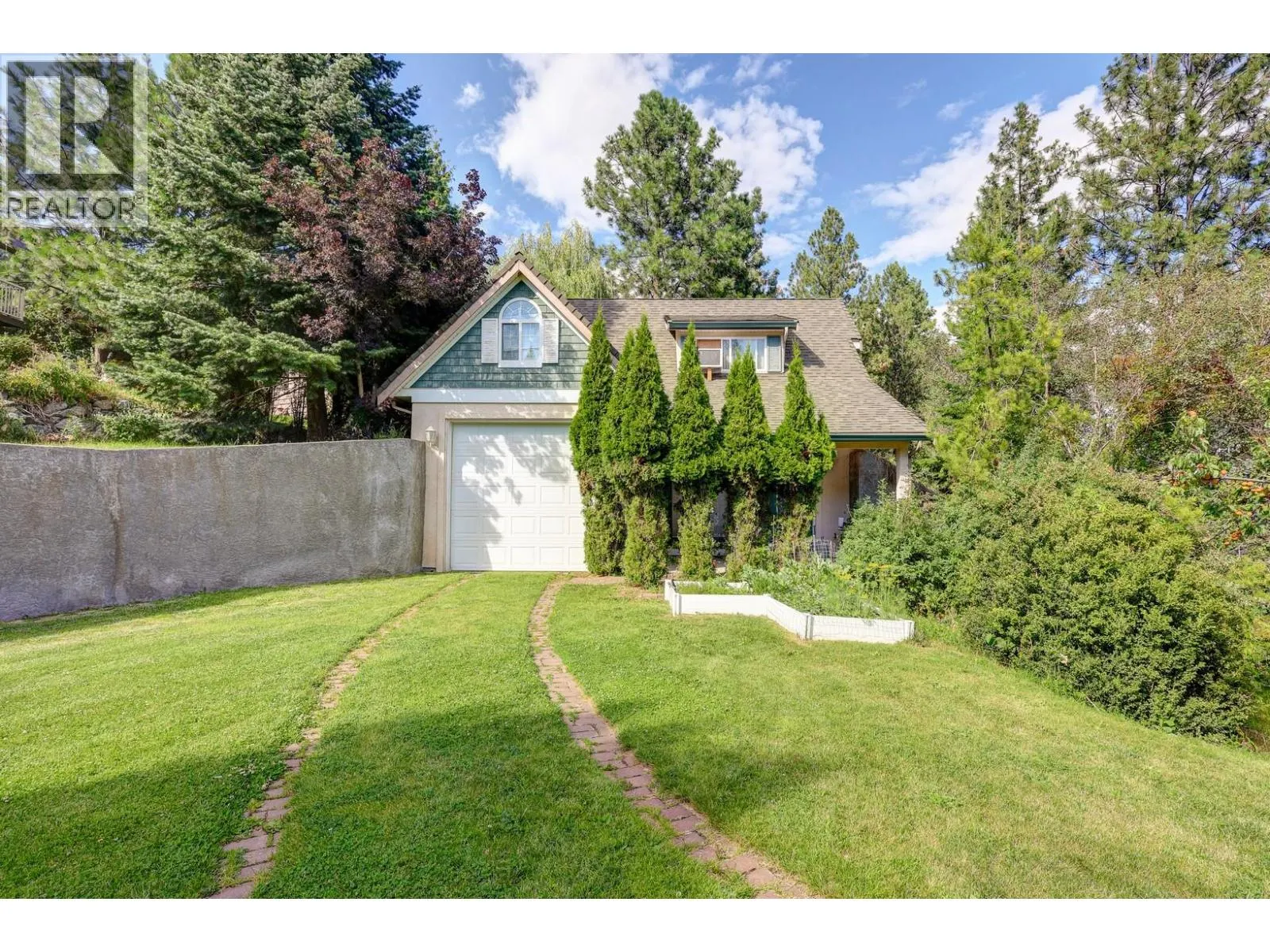 3052 Lakeview Cove Road