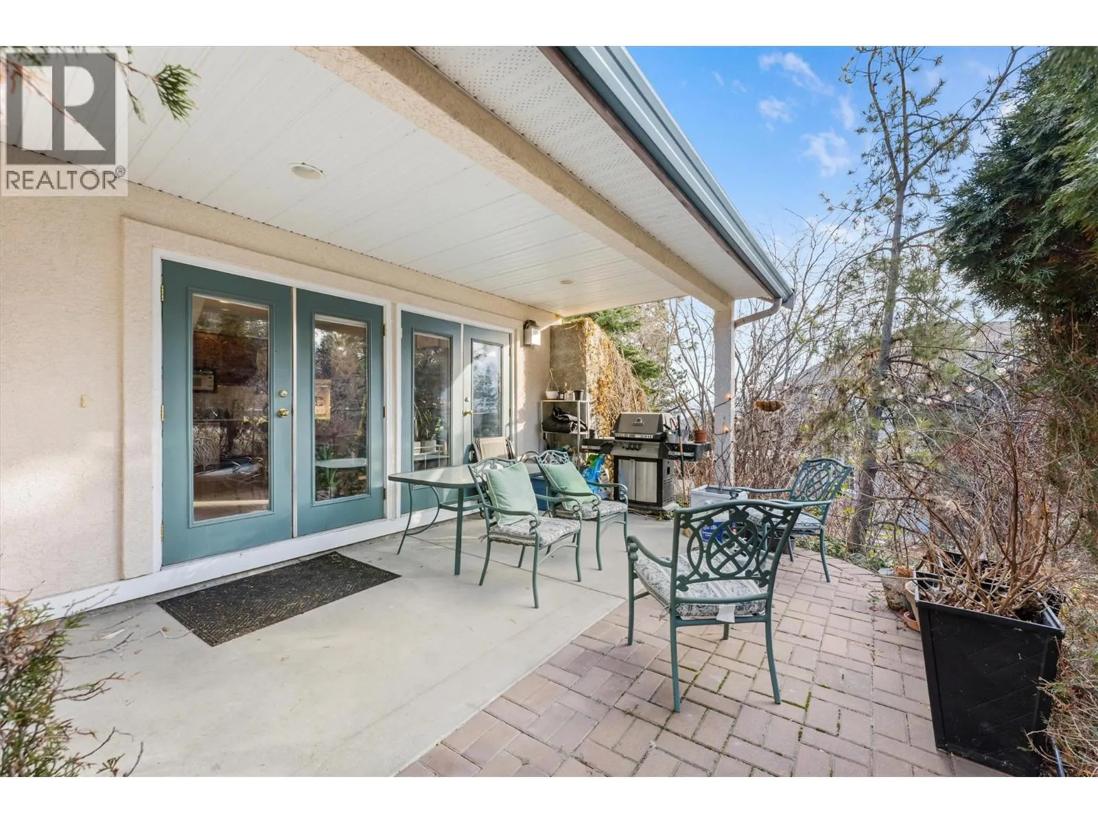 3052 Lakeview Cove Road