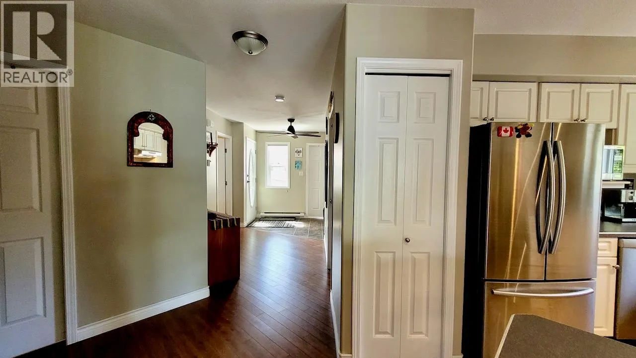 428 Beasley Crescent W