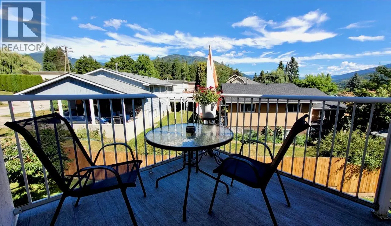 428 Beasley Crescent W