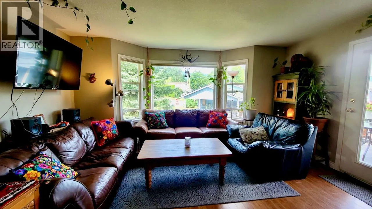 428 Beasley Crescent W