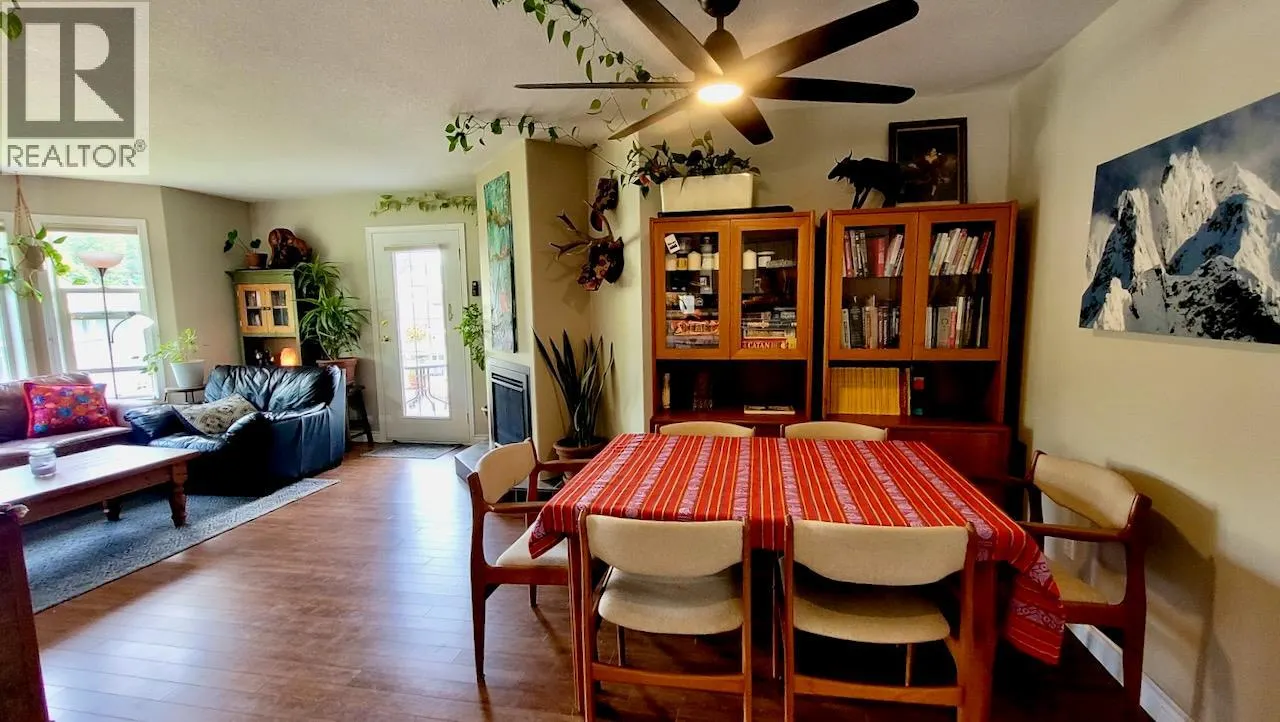 428 Beasley Crescent W