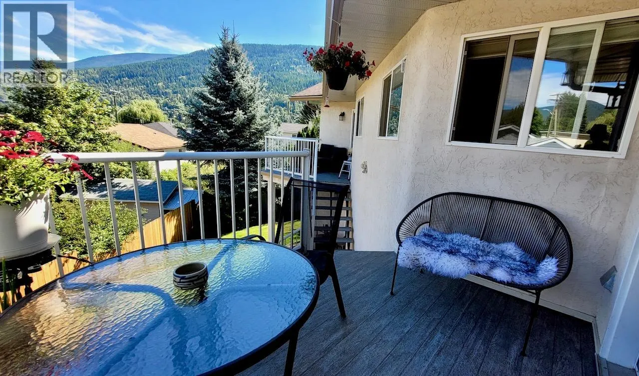 428 Beasley Crescent W
