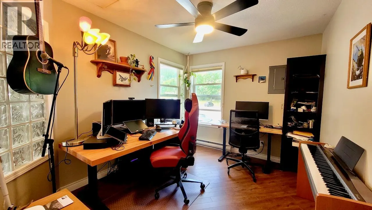 428 Beasley Crescent W