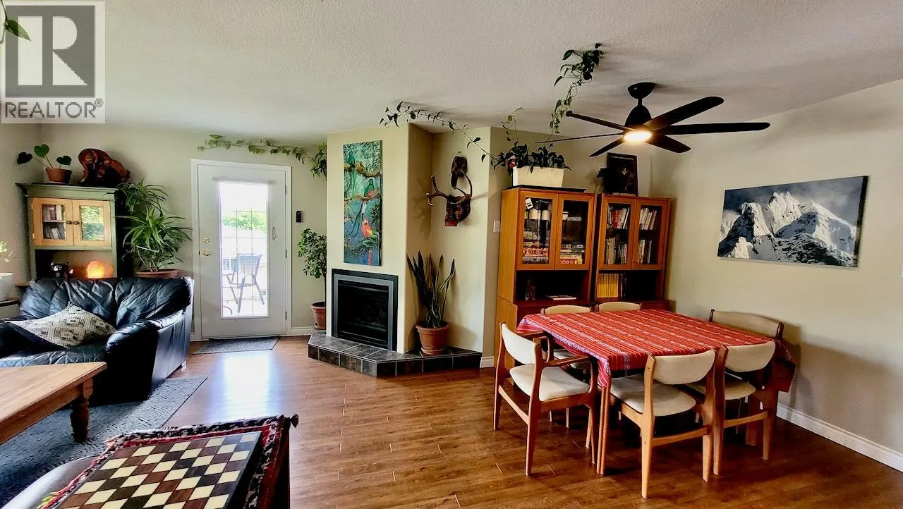 428 Beasley Crescent W