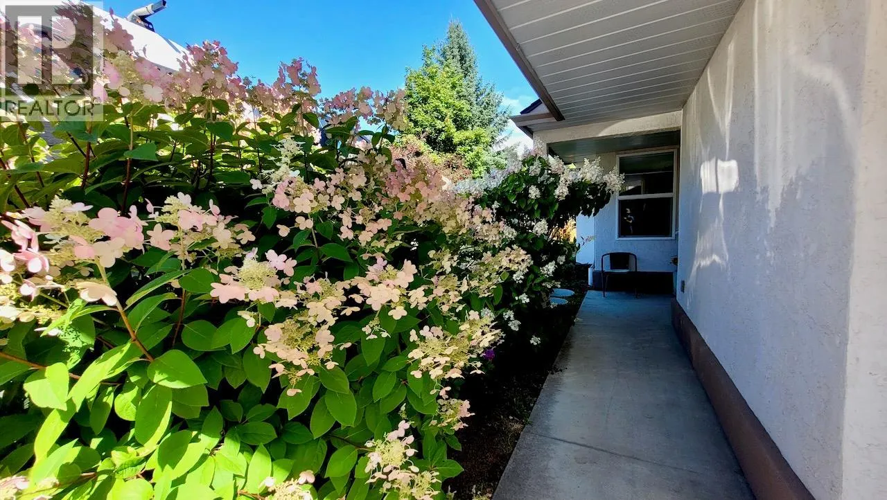 428 Beasley Crescent W
