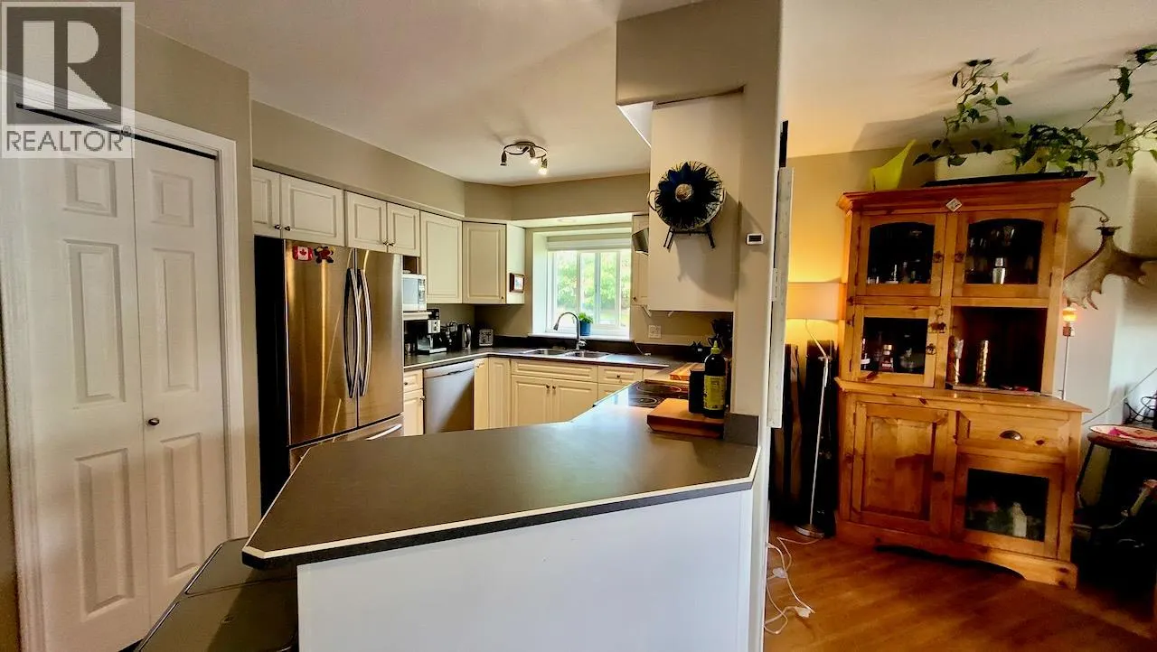 428 Beasley Crescent W