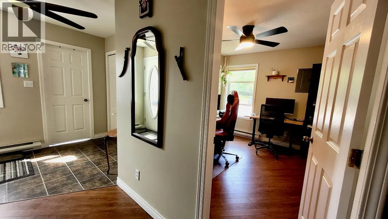 428 Beasley Crescent W