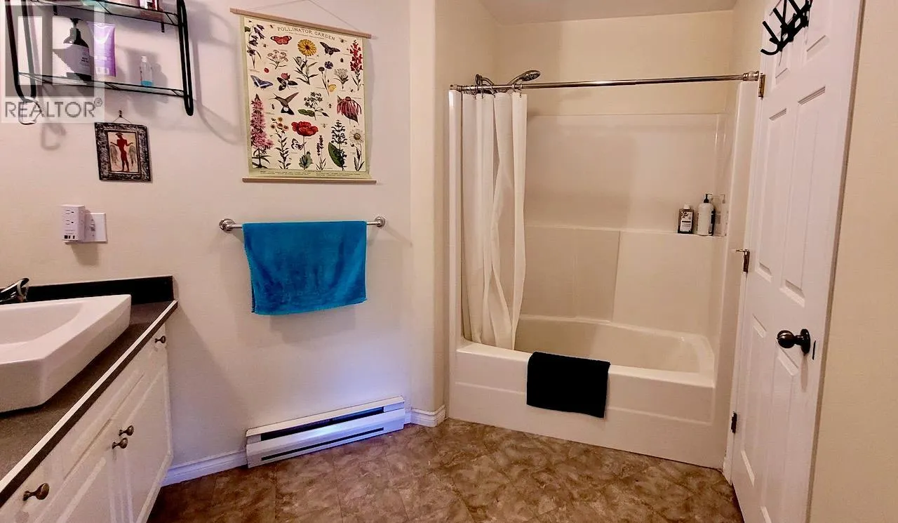 428 Beasley Crescent W