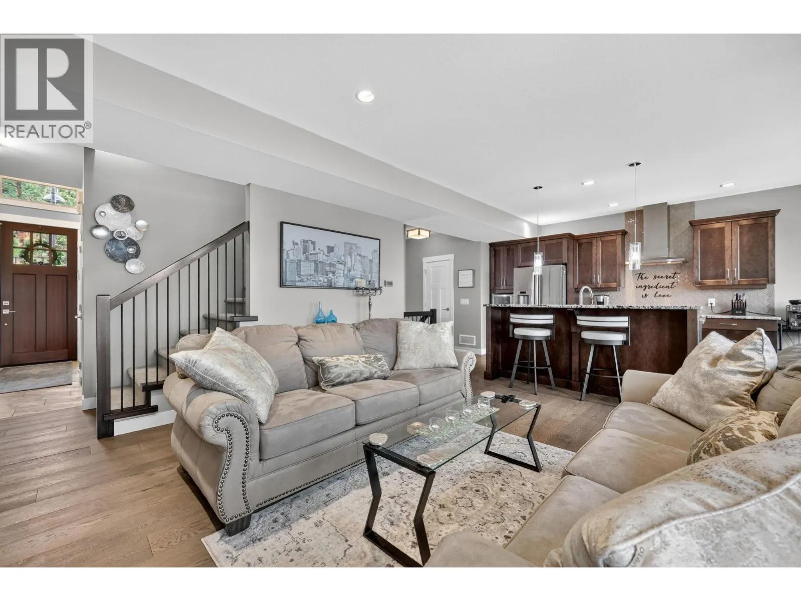 1870 Rosealee Lane Unit# 17