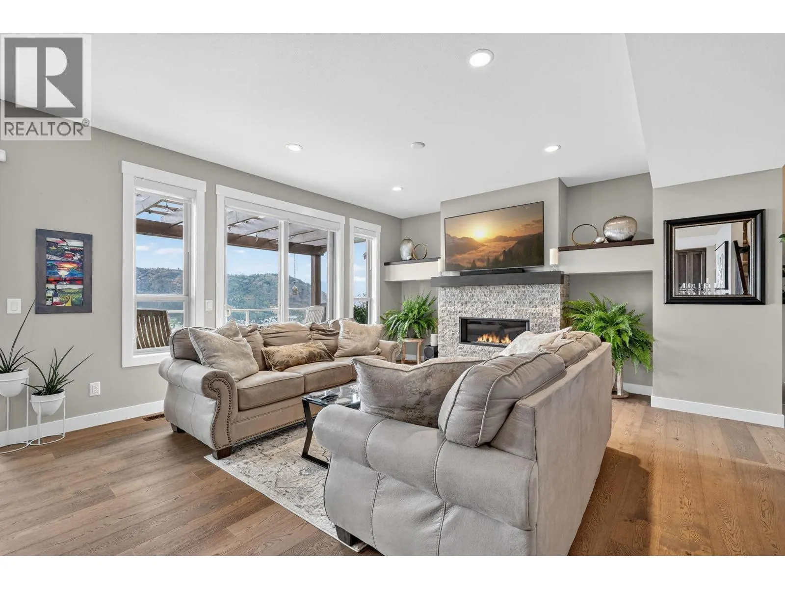 1870 Rosealee Lane Unit# 17