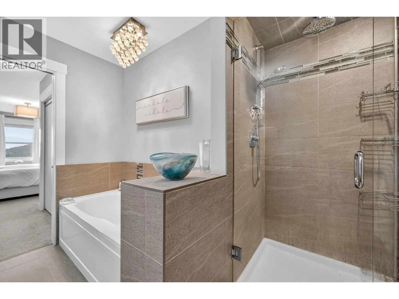1870 Rosealee Lane Unit# 17
