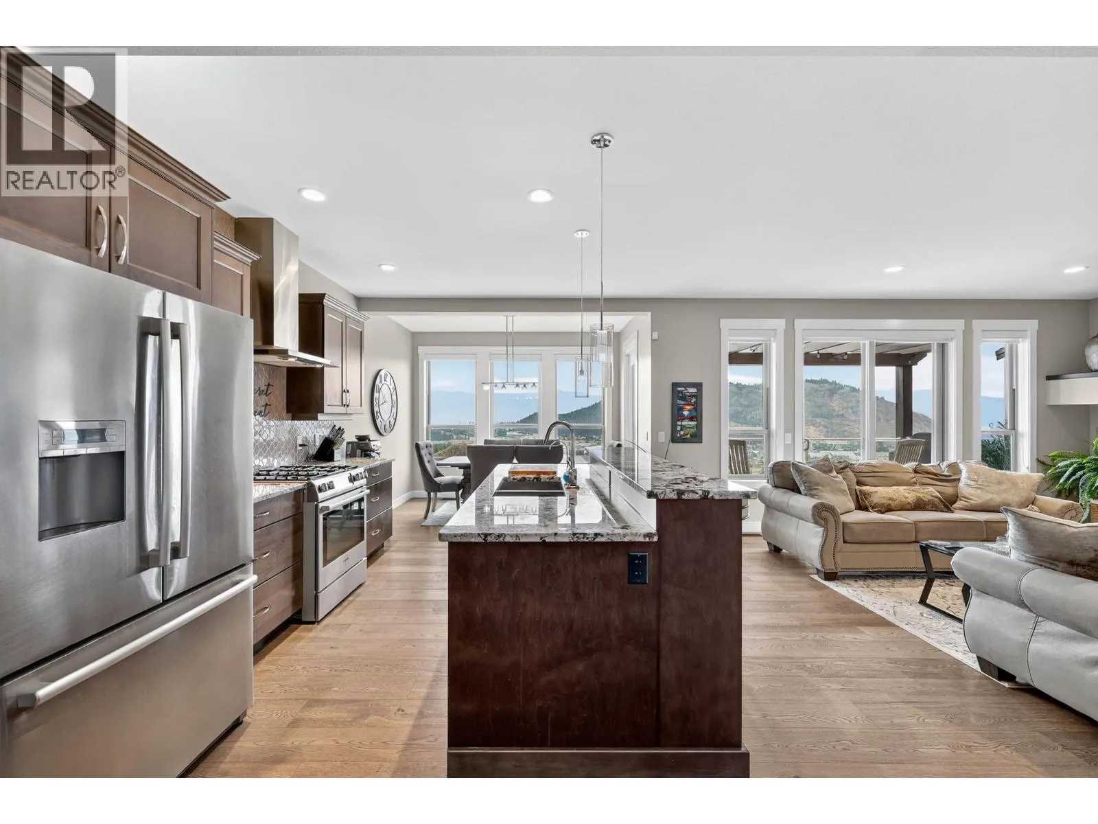1870 Rosealee Lane Unit# 17