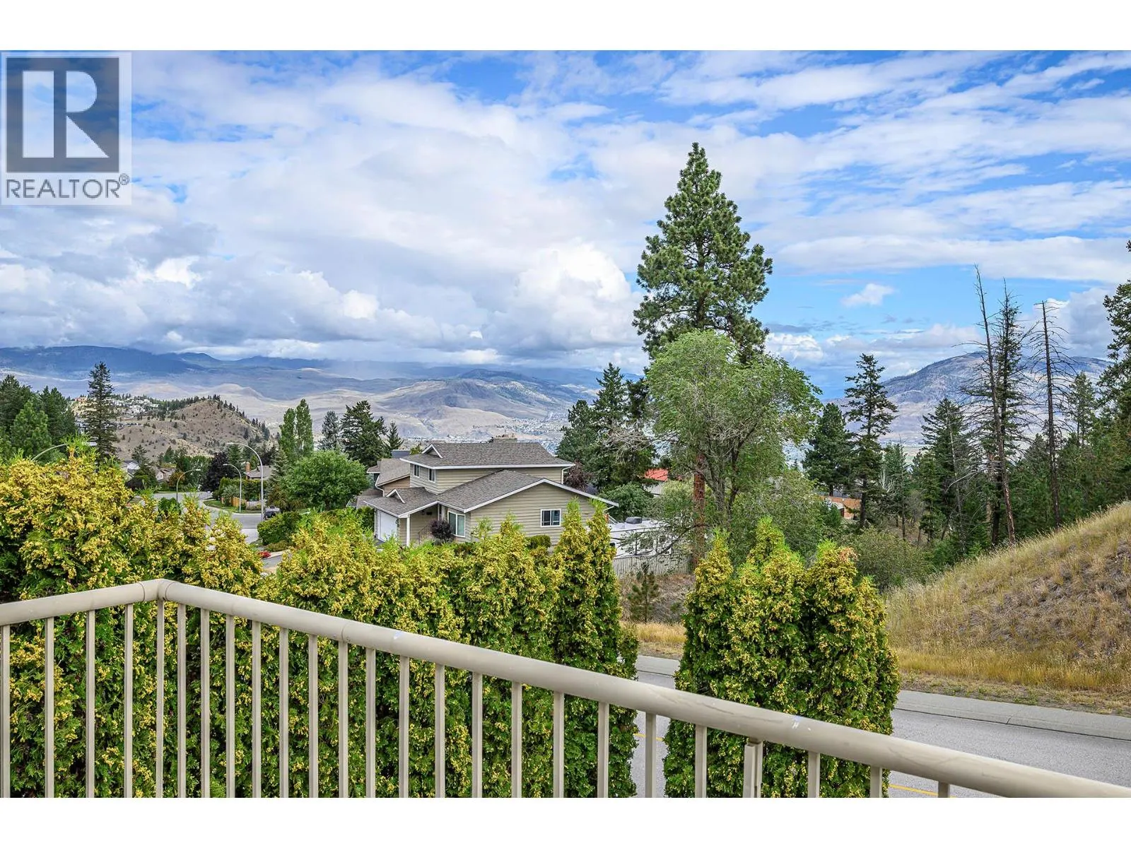 2130 VAN HORNE Drive