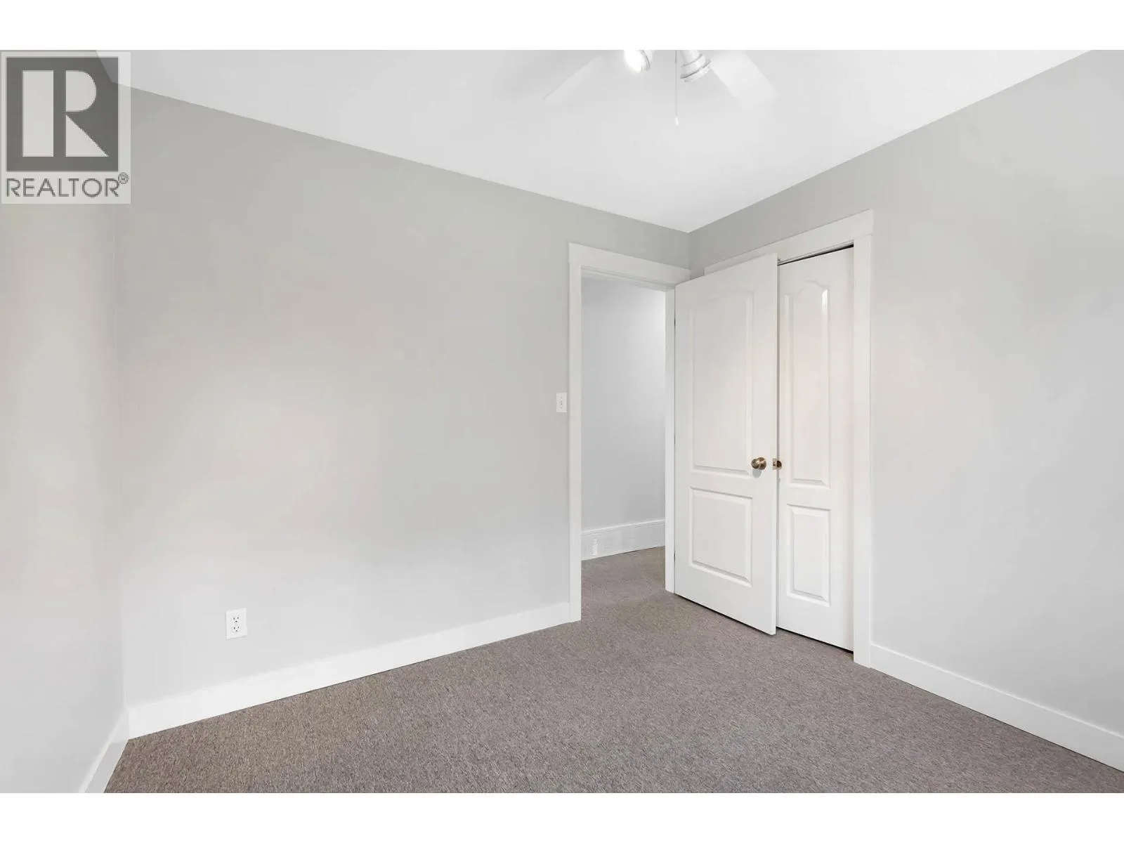 2130 VAN HORNE Drive