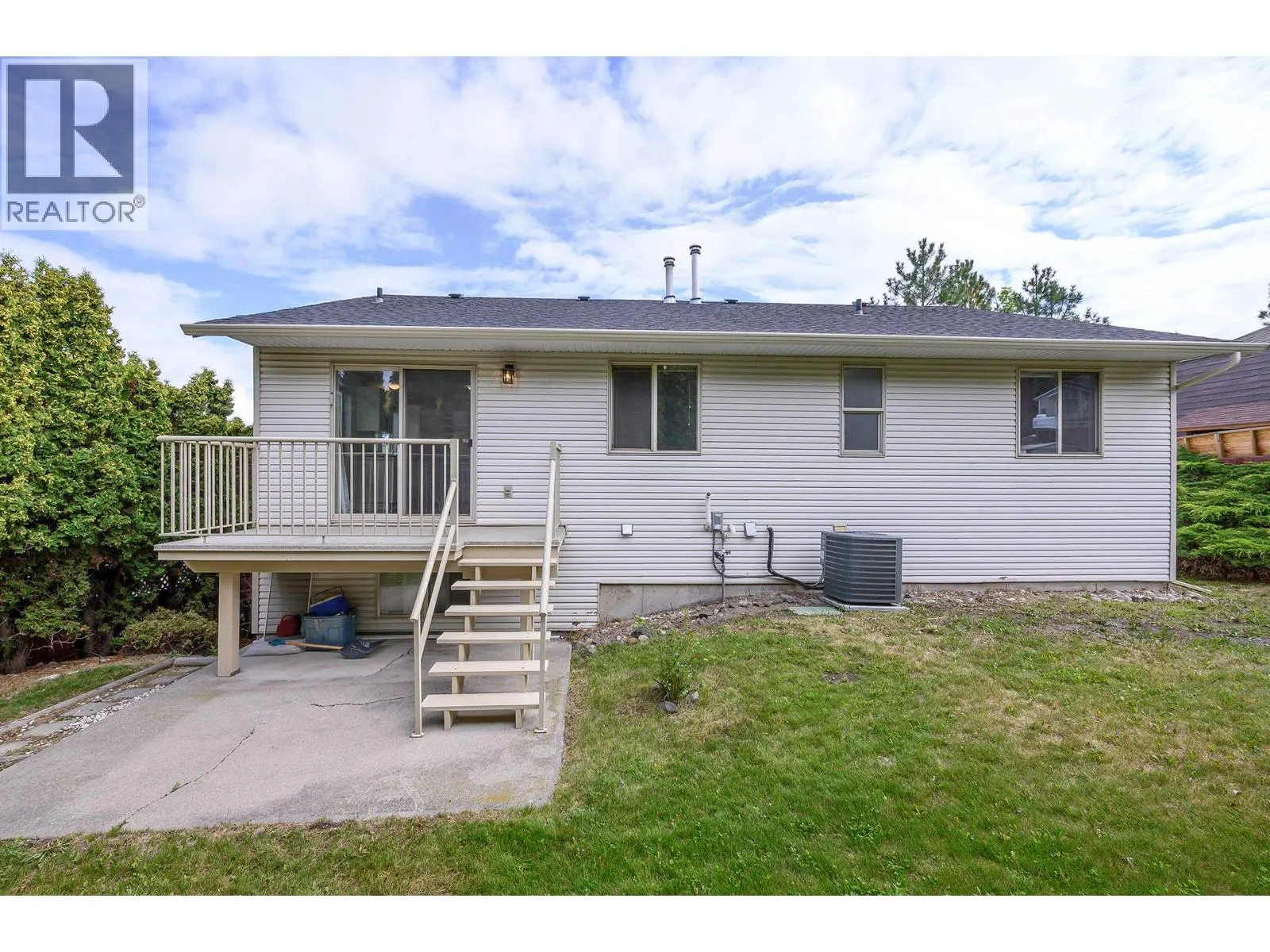 2130 VAN HORNE Drive