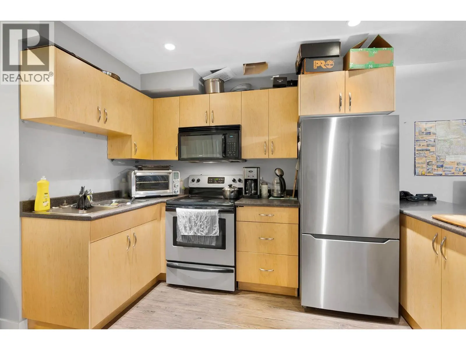 2130 VAN HORNE Drive