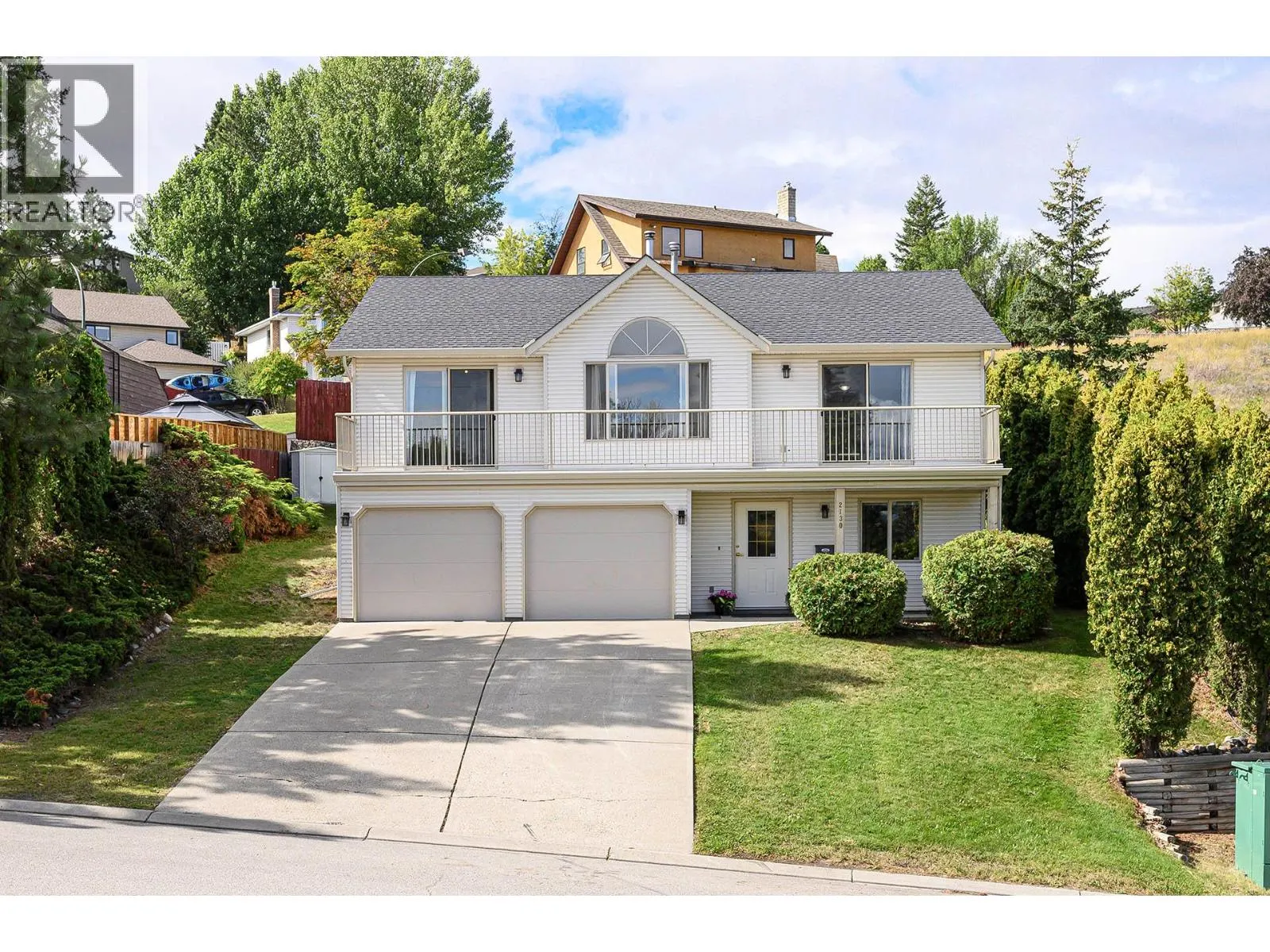 2130 VAN HORNE Drive
