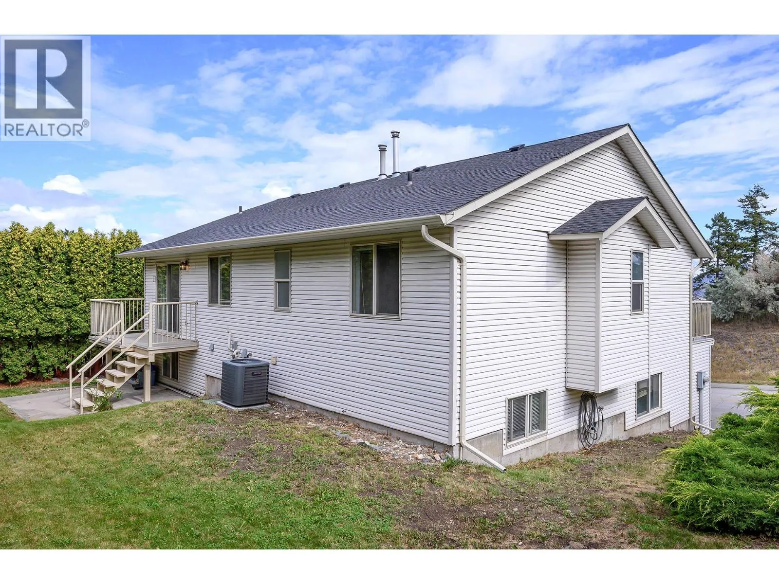2130 VAN HORNE Drive