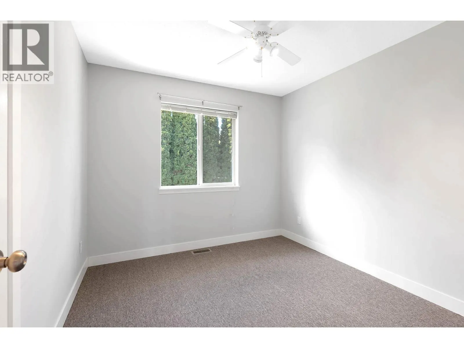 2130 VAN HORNE Drive