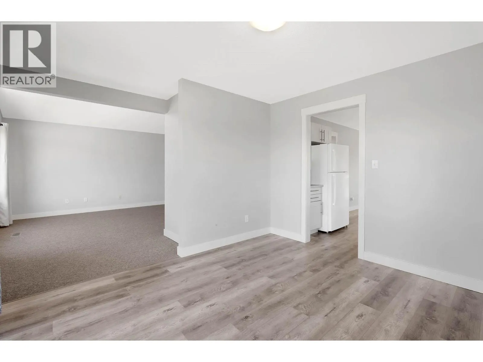 2130 VAN HORNE Drive