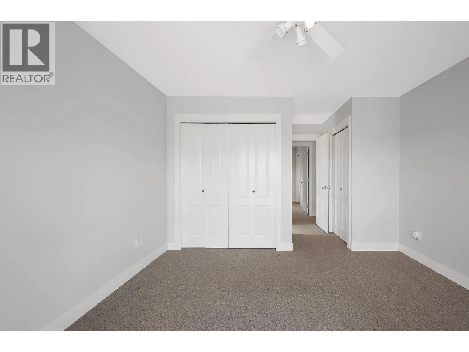 2130 VAN HORNE Drive
