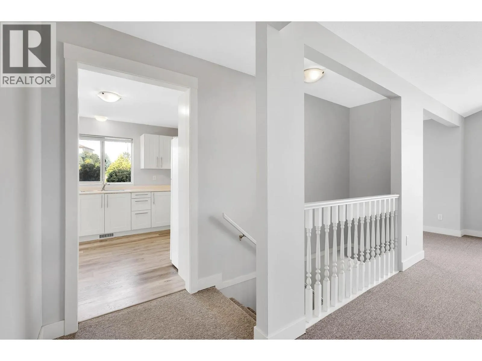 2130 VAN HORNE Drive