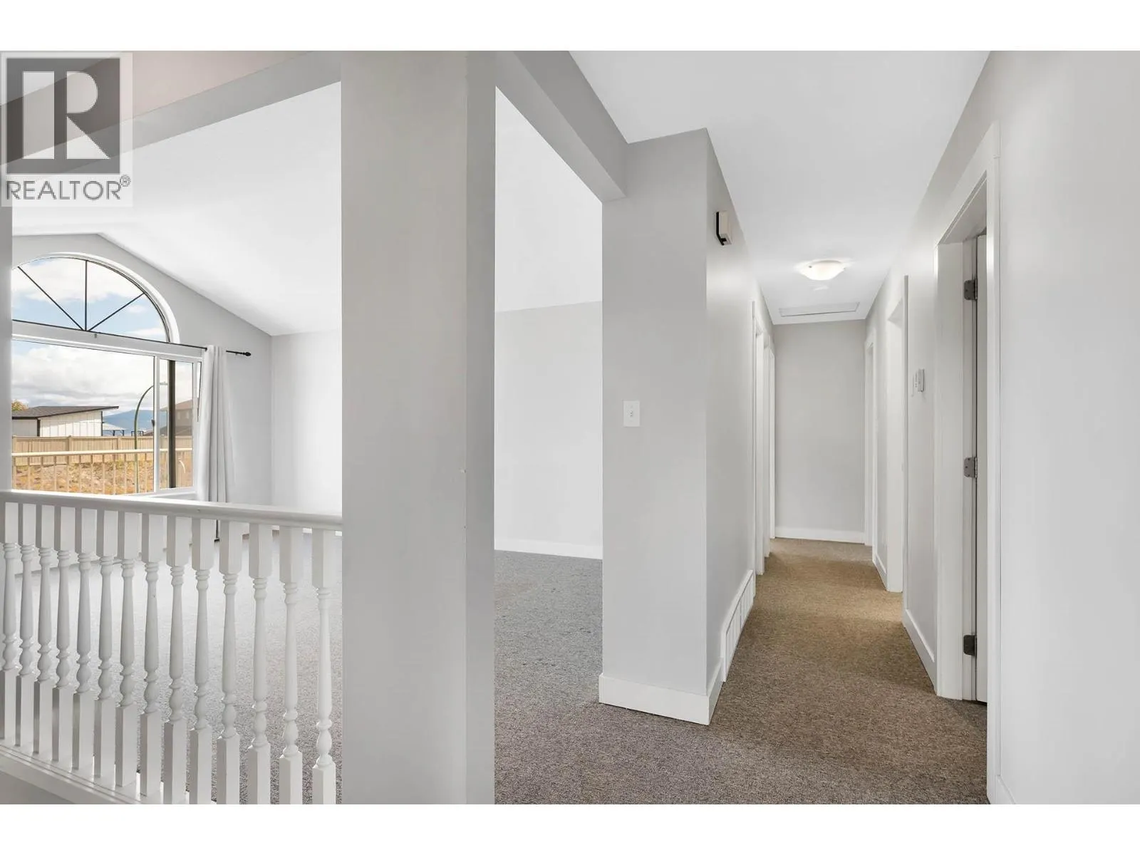 2130 VAN HORNE Drive