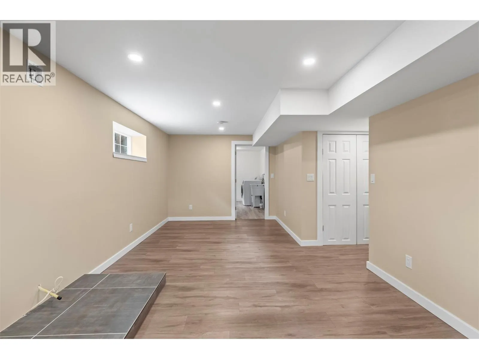 2039 Game Court