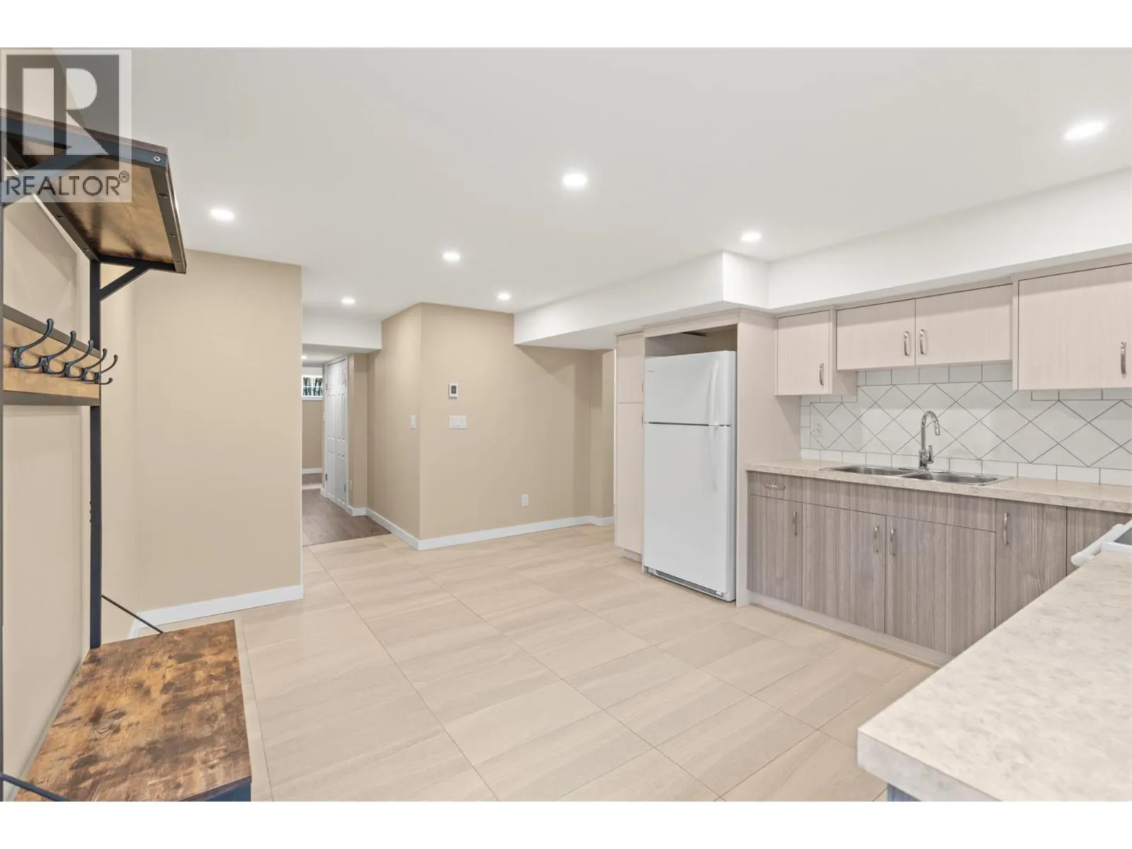 2039 Game Court