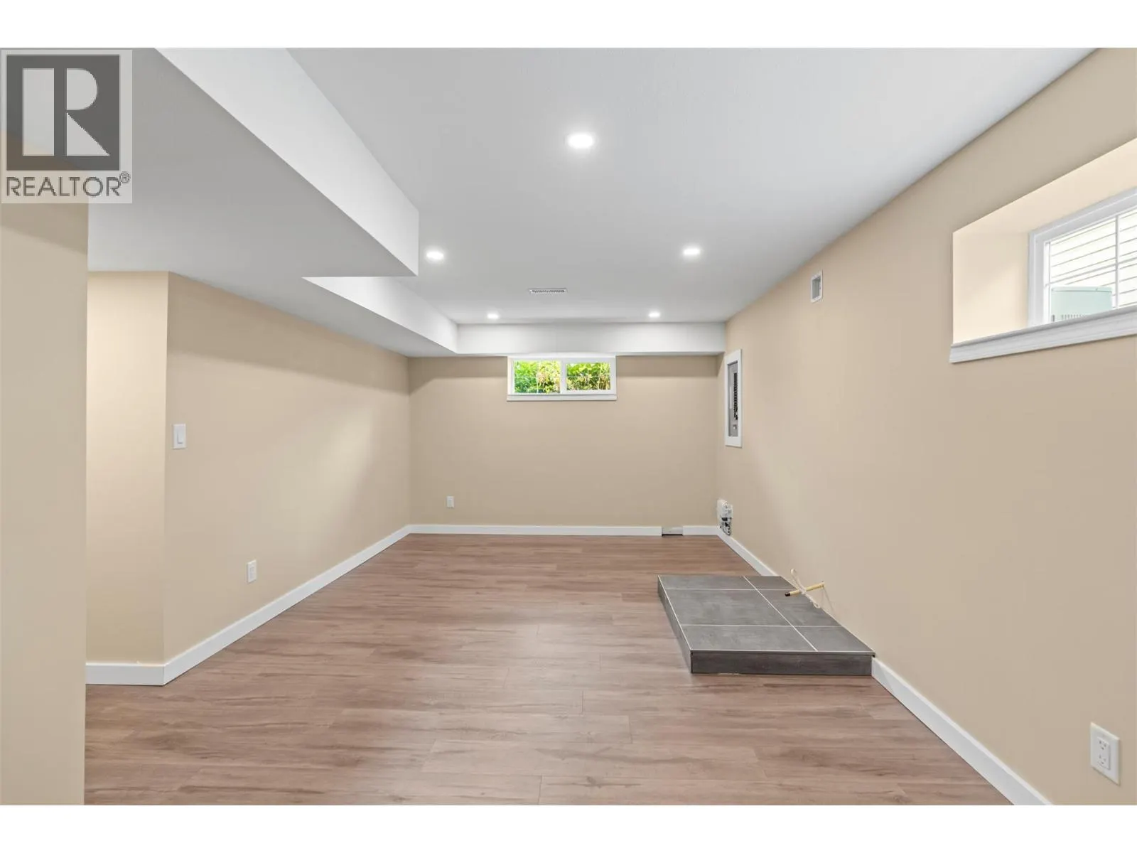 2039 Game Court