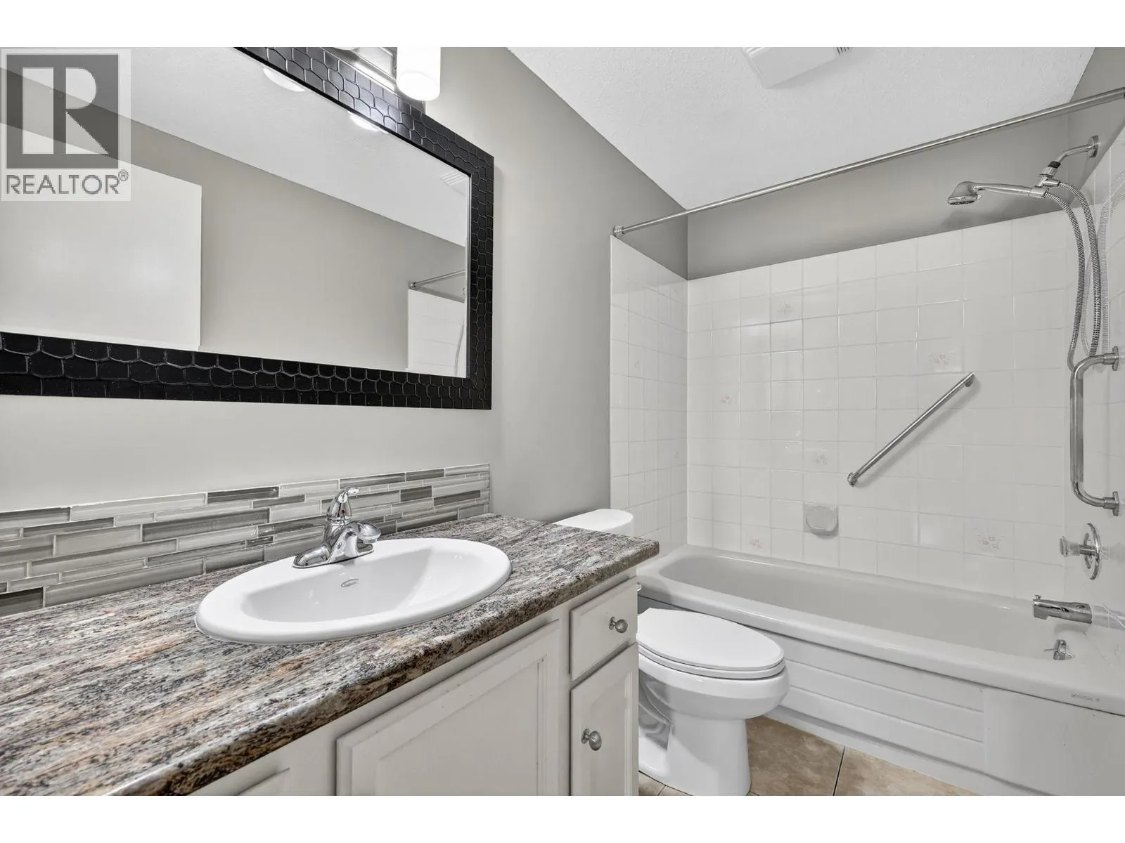 1229 Bernard Avenue Unit# 105