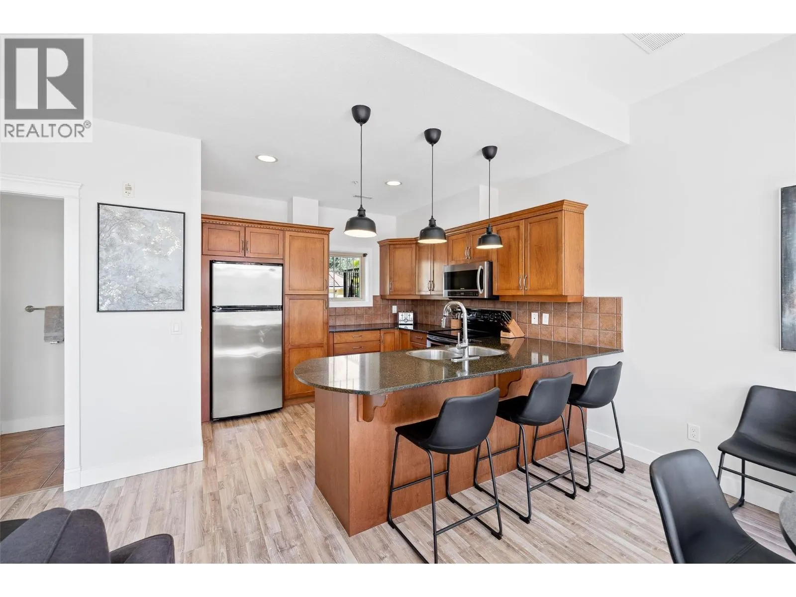 1795 Country Club Drive Unit# 204