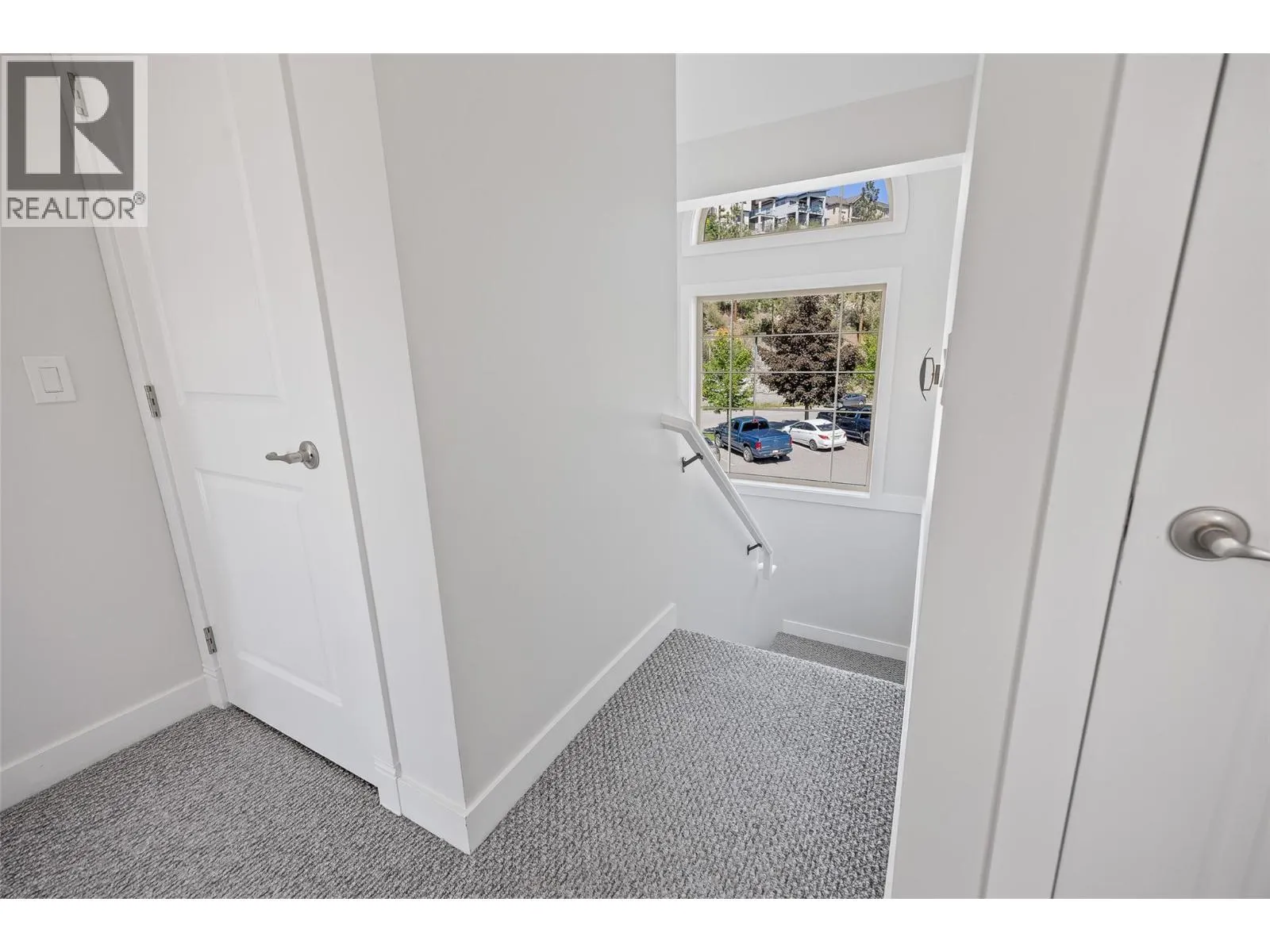 1795 Country Club Drive Unit# 204