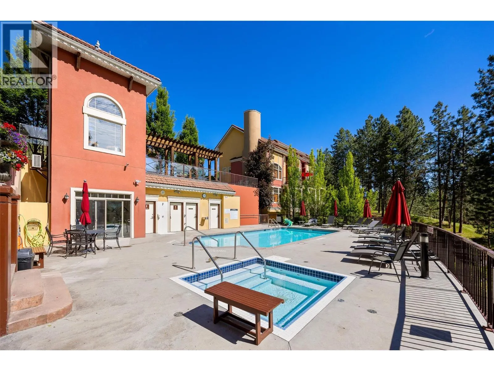 1795 Country Club Drive Unit# 204