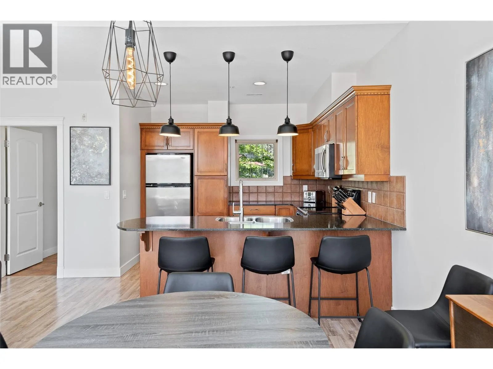1795 Country Club Drive Unit# 204