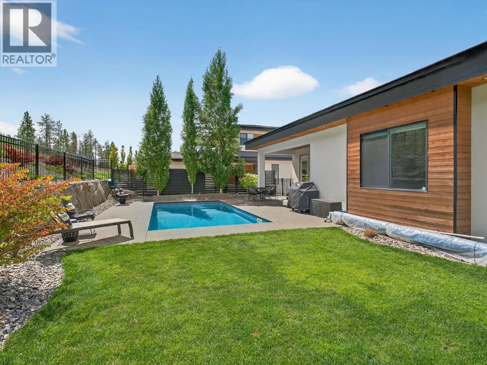9443 Ledgestone Road