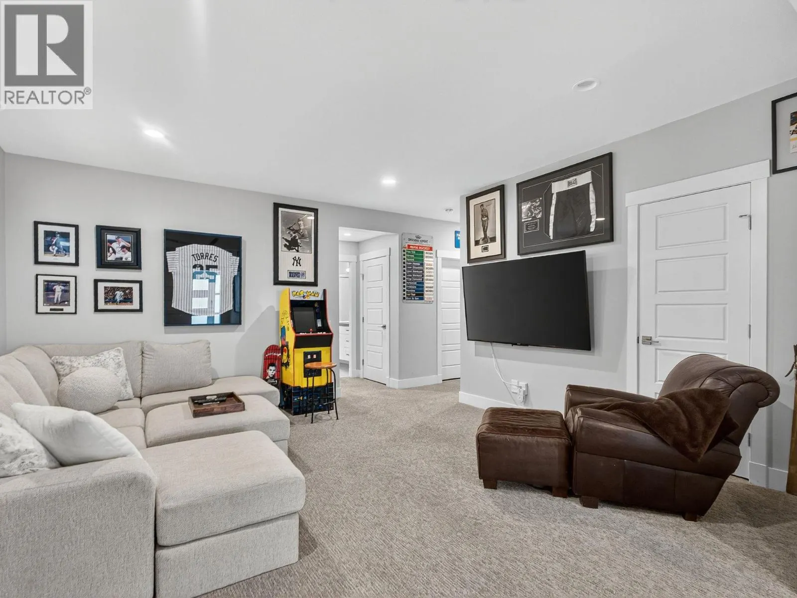 9443 Ledgestone Road