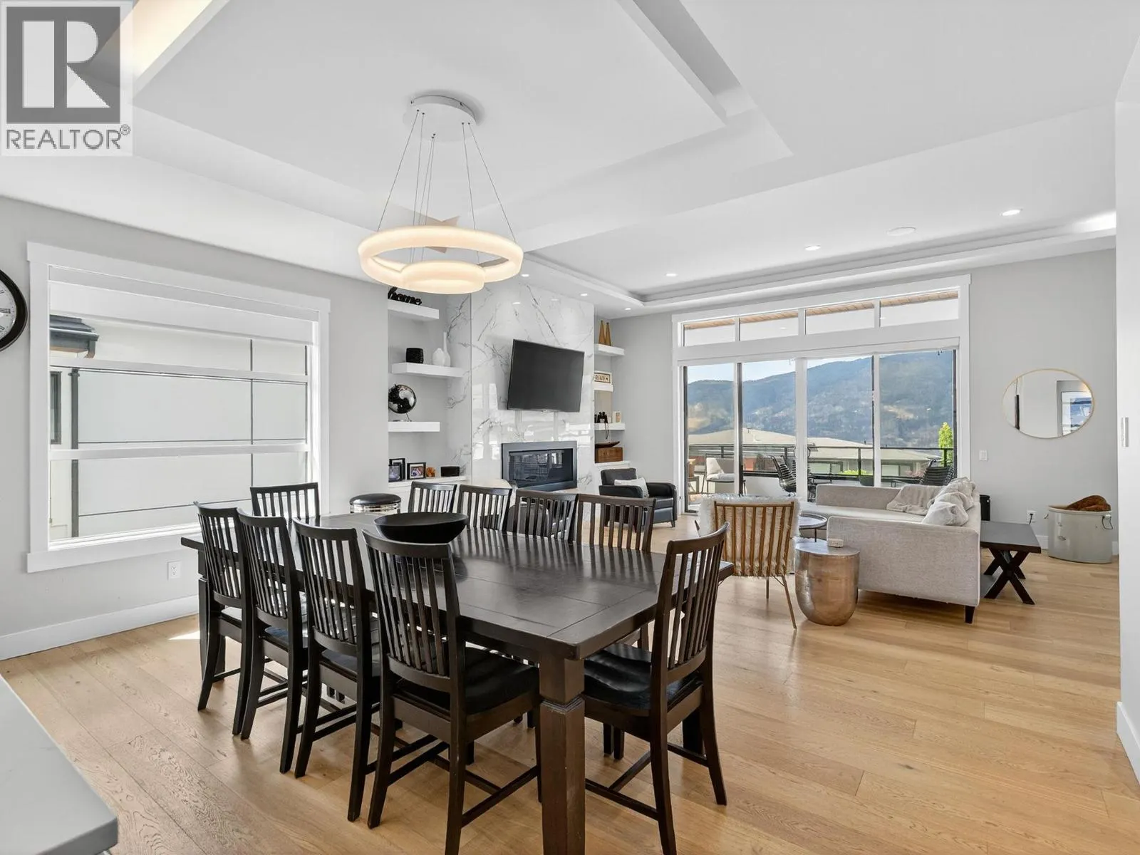 9443 Ledgestone Road