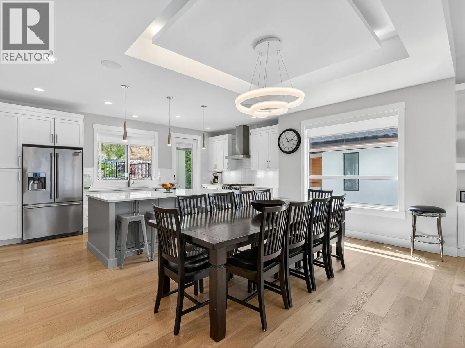9443 Ledgestone Road