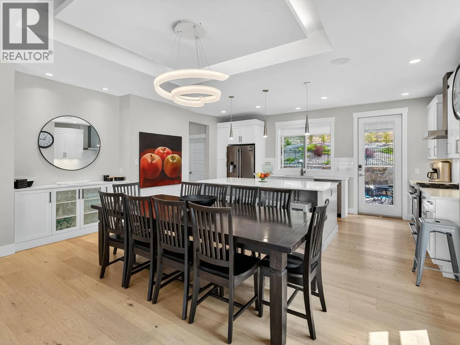 9443 Ledgestone Road