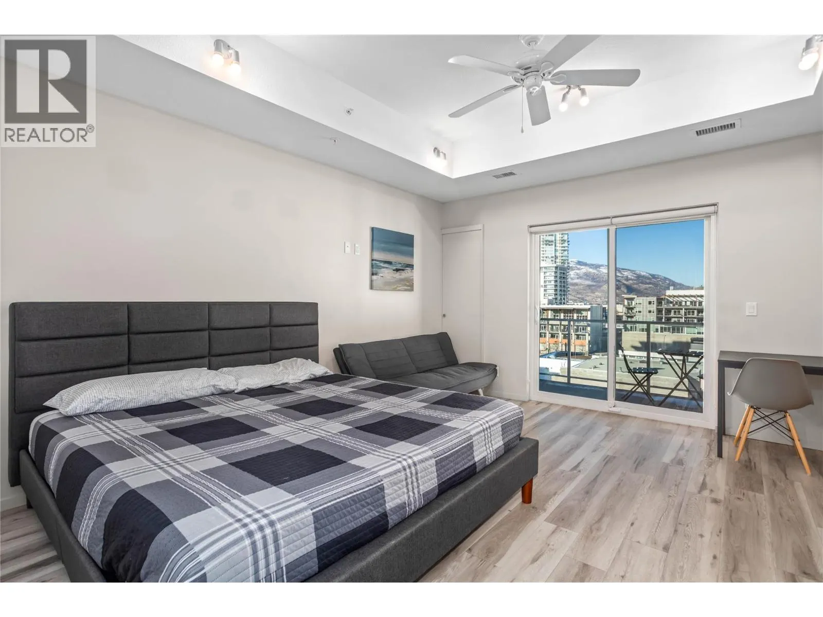 1350 St. Paul Street Unit# 606