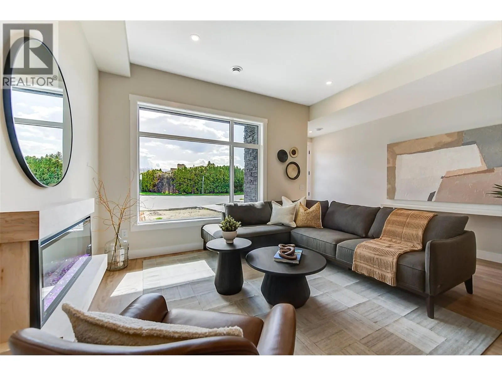 732 Coopland Crescent Unit# 1