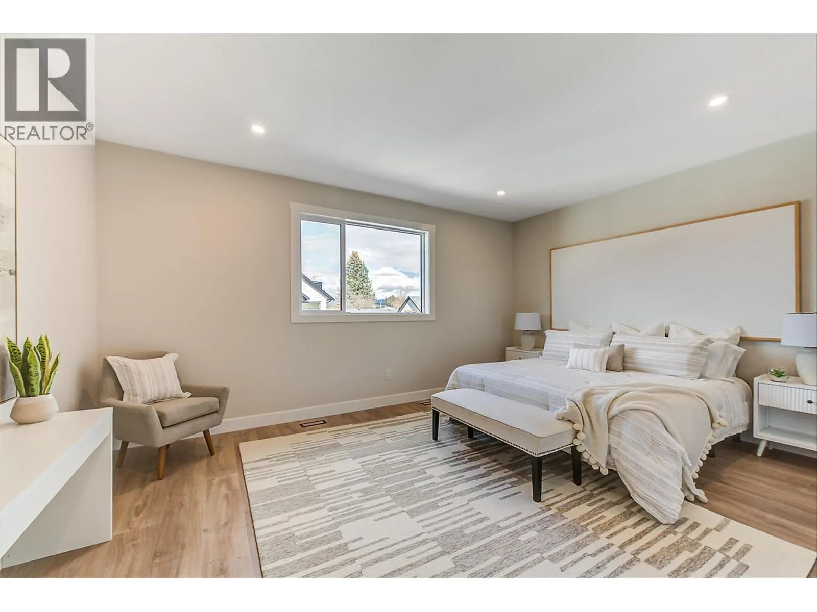 732 Coopland Crescent Unit# 1